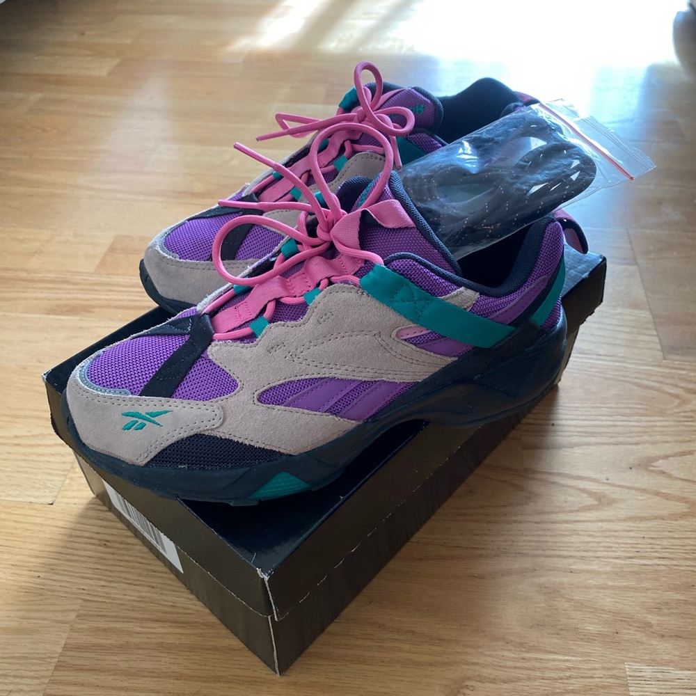 Reebok Sneaker.